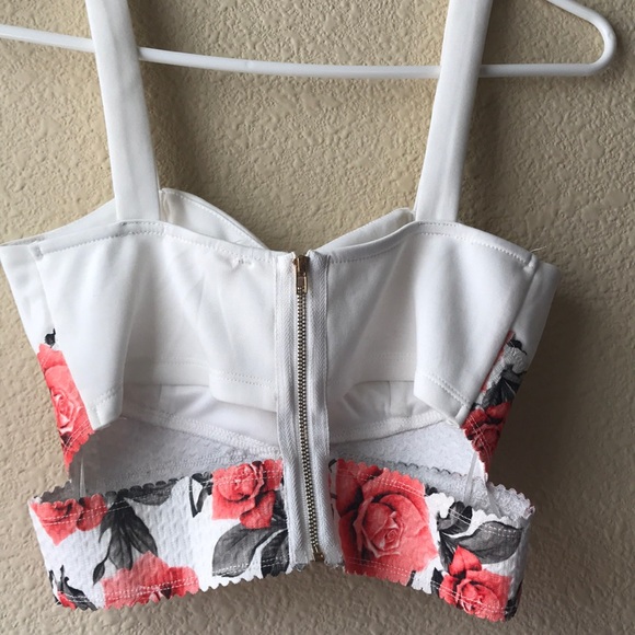 Floral top - Picture 3 of 3